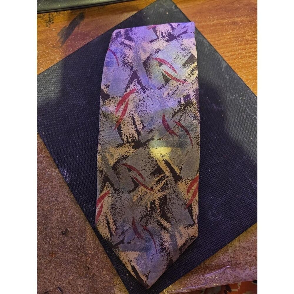 Fendi Men's Vintage 100% Silk Tie Made in Italy NWOT